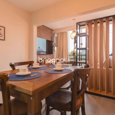 Apartamento com 55m², 2 quartos (sendo 1 suíte), 1 garagem, no bairro Jurerê em Florianópolis