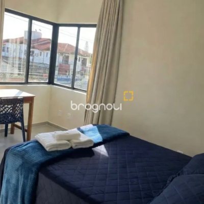 Apartamento com 55m², 2 quartos (sendo 1 suíte), 1 garagem, no bairro Jurerê em Florianópolis