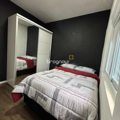 Casa com 142m², 5 quartos (sendo 2 suítes), 1 garagem, no bairro Coloninha em Florianópolis