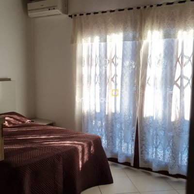 Casa com 85m², 1 garagem, no bairro Ingleses em Florianópolis