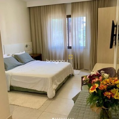 Apartamento com 52m², 1 quarto (sendo 1 suíte), 1 garagem, no bairro Jurerê em Florianópolis