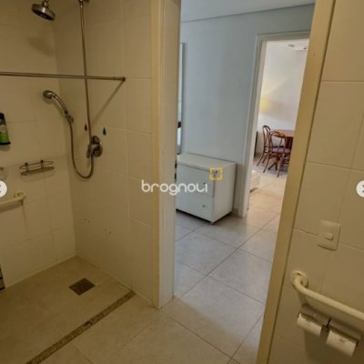 Apartamento com 52m², 1 quarto (sendo 1 suíte), 1 garagem, no bairro Jurerê em Florianópolis
