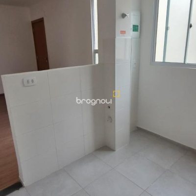 Apartamento com 40m², 2 quartos, 1 garagem, no bairro Sertão do Maruim em São José