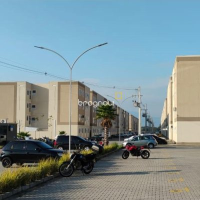 Apartamento com 40m², 2 quartos, 1 garagem, no bairro Sertão do Maruim em São José