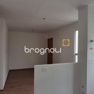 Apartamento com 40m², 2 quartos, 1 garagem, no bairro Sertão do Maruim em São José