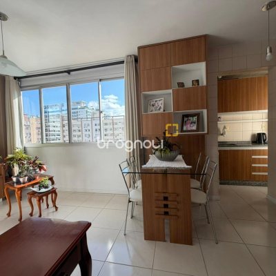 Apartamento com 40m², 1 quarto (sendo 1 suíte), no bairro Centro em Florianópolis