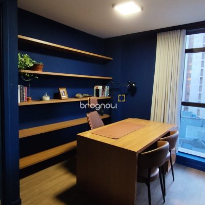 Sala com 41m², no bairro Centro em Florianópolis