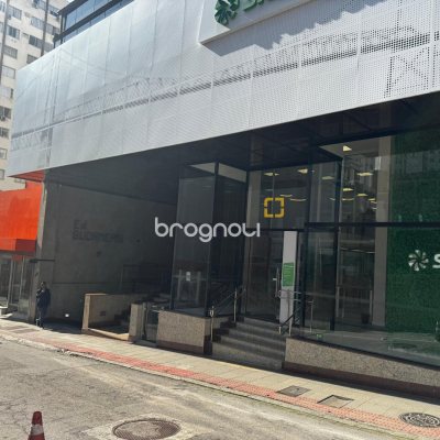 Sala com 41m², no bairro Centro em Florianópolis
