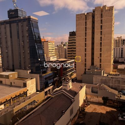 Sala com 41m², no bairro Centro em Florianópolis