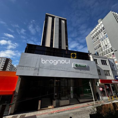 Sala com 41m², no bairro Centro em Florianópolis