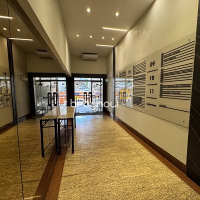 Sala com 41m², no bairro Centro em Florianópolis