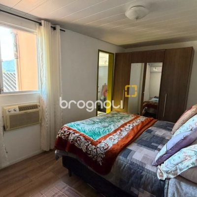 Casa com 110m², 2 quartos (sendo 1 suíte), 2 garagens, no bairro Monte Verde em Florianópolis