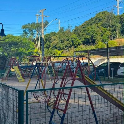 Apartamento com 58m², 2 quartos, 1 garagem, no bairro São Sebastião em Palhoça