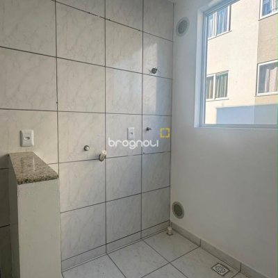 Apartamento com 58m², 2 quartos, 1 garagem, no bairro São Sebastião em Palhoça