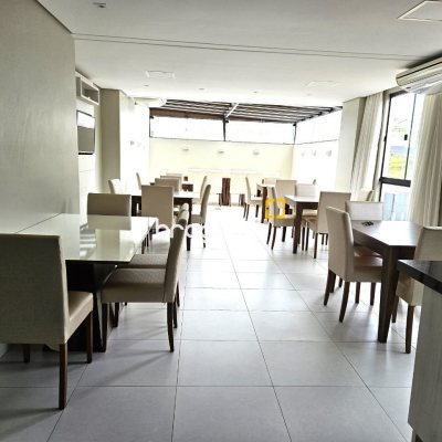 Apartamento com 87m², 3 quartos (sendo 1 suíte), 1 garagem, no bairro Barreiros em São José
