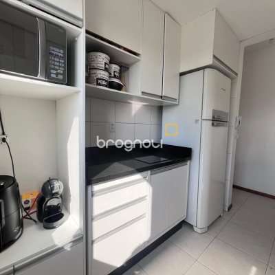 Apartamento com 54m², 2 quartos, 1 garagem, no bairro Ipiranga em São José