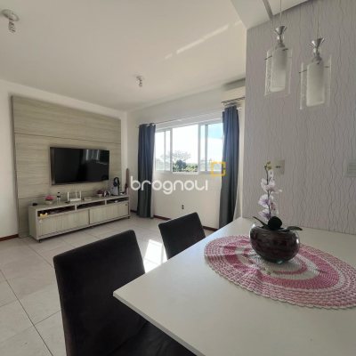 Apartamento com 54m², 2 quartos, 1 garagem, no bairro Ipiranga em São José