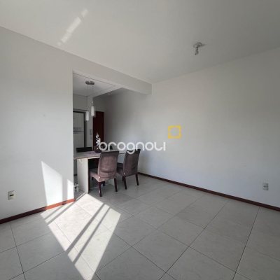 Apartamento com 54m², 2 quartos, 1 garagem, no bairro Ipiranga em São José