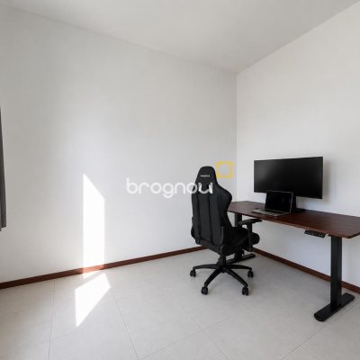 Apartamento com 54m², 2 quartos, 1 garagem, no bairro Ipiranga em São José