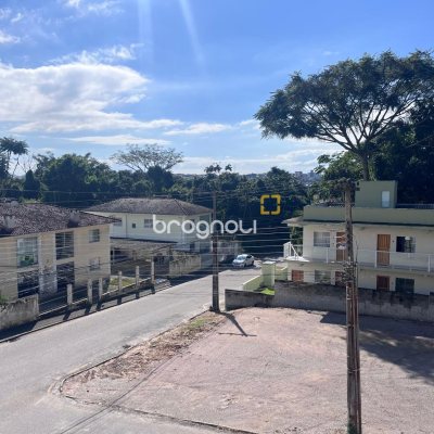 Apartamento com 54m², 2 quartos, 1 garagem, no bairro Ipiranga em São José