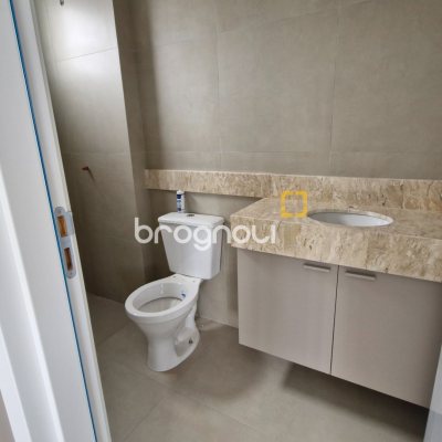 Apartamento com 36m², 1 quarto (sendo 1 suíte), 1 garagem, no bairro Centro em Florianópolis