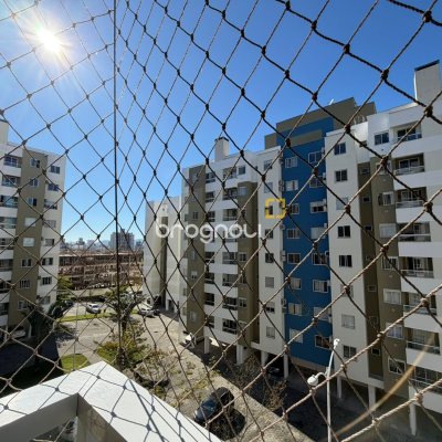 Apartamento com 50m², 2 quartos, 1 garagem, no bairro Pedra Branca em Palhoça