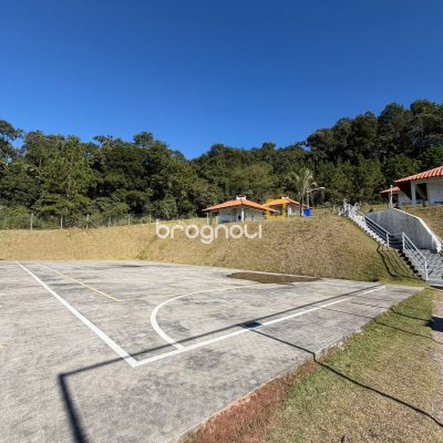 Apartamento com 50m², 2 quartos, 1 garagem, no bairro Pedra Branca em Palhoça