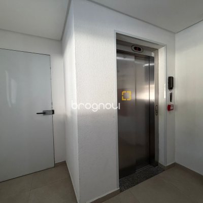 Apartamento com 50m², 2 quartos, 1 garagem, no bairro Pedra Branca em Palhoça