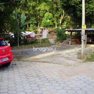 Terreno com 1485m², no bairro Daniela em Florianópolis