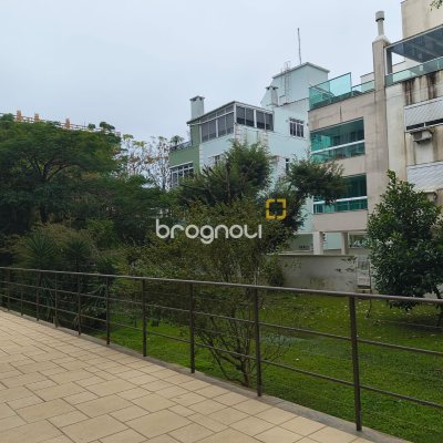 Apartamento com 92m², 2 quartos (sendo 1 suíte), 1 garagem, no bairro Jurerê em Florianópolis