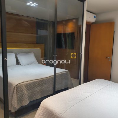 Apartamento com 92m², 2 quartos (sendo 1 suíte), 1 garagem, no bairro Jurerê em Florianópolis