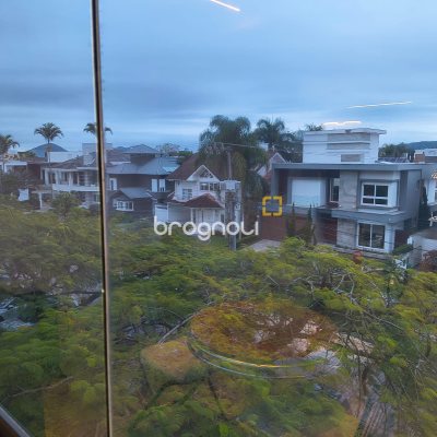 Apartamento com 92m², 2 quartos (sendo 1 suíte), 1 garagem, no bairro Jurerê em Florianópolis