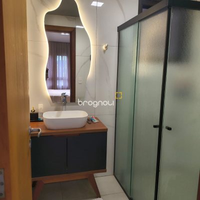 Apartamento com 92m², 2 quartos (sendo 1 suíte), 1 garagem, no bairro Jurerê em Florianópolis
