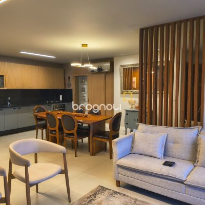 Apartamento com 92m², 2 quartos (sendo 1 suíte), 1 garagem, no bairro Jurerê em Florianópolis