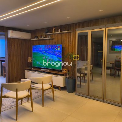 Apartamento com 92m², 2 quartos (sendo 1 suíte), 1 garagem, no bairro Jurerê em Florianópolis