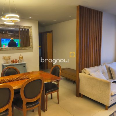 Apartamento com 92m², 2 quartos (sendo 1 suíte), 1 garagem, no bairro Jurerê em Florianópolis