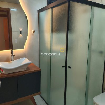 Apartamento com 92m², 2 quartos (sendo 1 suíte), 1 garagem, no bairro Jurerê em Florianópolis