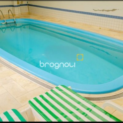 Apartamento com 74m², 2 quartos (sendo 1 suíte), 2 garagens, no bairro Lagoa da Conceição em Florianópolis