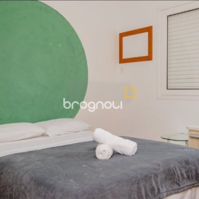 Apartamento com 74m², 2 quartos (sendo 1 suíte), 2 garagens, no bairro Lagoa da Conceição em Florianópolis