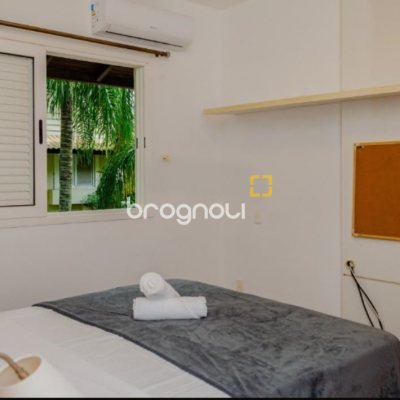 Apartamento com 74m², 2 quartos (sendo 1 suíte), 2 garagens, no bairro Lagoa da Conceição em Florianópolis