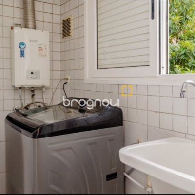 Apartamento com 74m², 2 quartos (sendo 1 suíte), 2 garagens, no bairro Lagoa da Conceição em Florianópolis