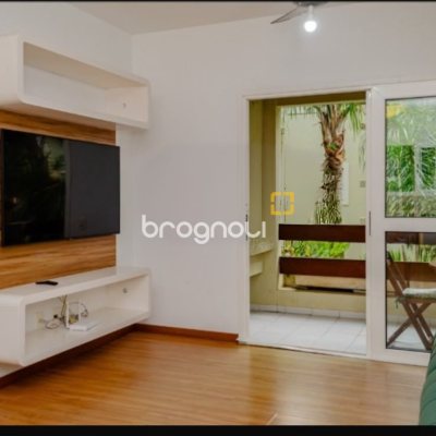 Apartamento com 74m², 2 quartos (sendo 1 suíte), 2 garagens, no bairro Lagoa da Conceição em Florianópolis
