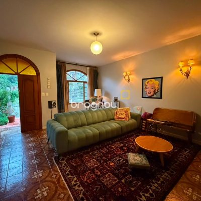 Casa com 164m², 3 quartos (sendo 1 suíte), 1 garagem, no bairro Itacorubi em Florianópolis