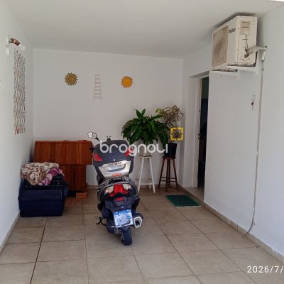 Casa com 190m², 2 quartos, 2 garagens, no bairro Jardim Atlântico em Florianópolis