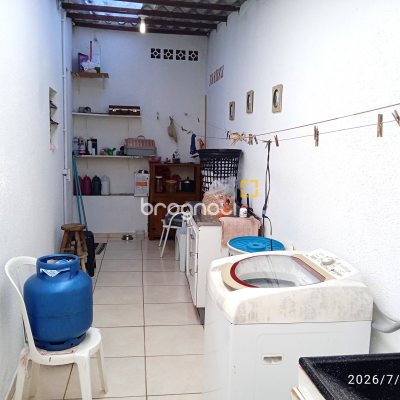 Casa com 190m², 2 quartos, 2 garagens, no bairro Jardim Atlântico em Florianópolis