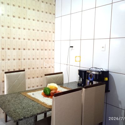 Casa com 190m², 2 quartos, 2 garagens, no bairro Jardim Atlântico em Florianópolis