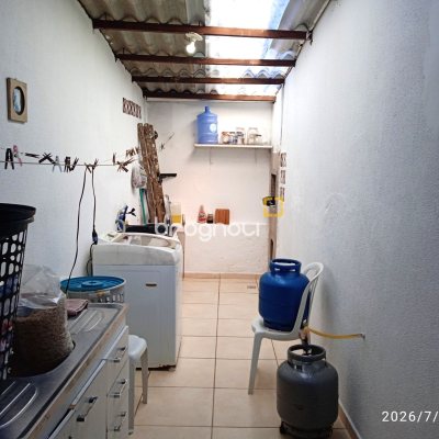 Casa com 190m², 2 quartos, 2 garagens, no bairro Jardim Atlântico em Florianópolis