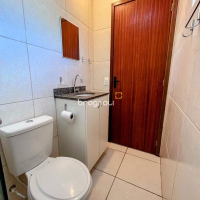 Prédio com 425m², 10 garagens, no bairro Barreiros em São José