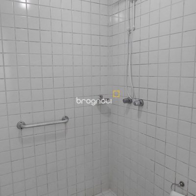 Apartamento com 98m², 3 quartos (sendo 1 suíte), 2 garagens, no bairro Centro em Florianópolis