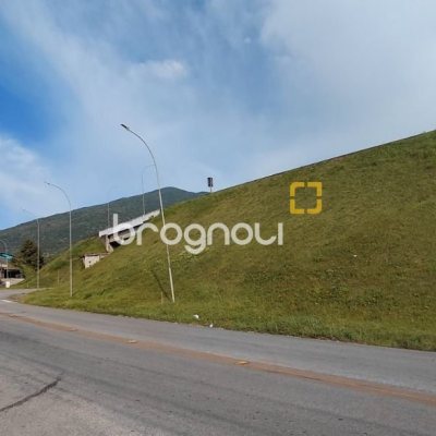 Terreno com 3506m², no bairro Enseada de Brito em Palhoça